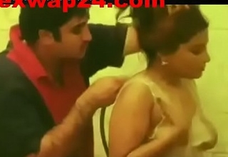 bathroom hot indian sex with desi nice figure girl (sexwap24.com)