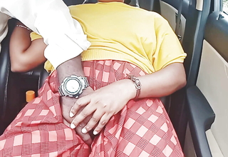 Telugu aunty deprecatory talks mid-point brother car sex full video