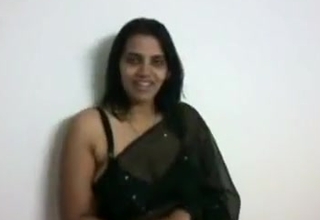 Shyna Bhabhi In Black Saree