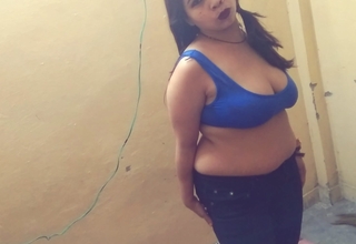 Cute Bengali Fit together Neeti Bose Doing Blowjob in Blue Half-top and Fucking Hard to Spunk in Pussy in the air Mr Goswami