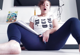 I pretend to study while late touching myself!!!
