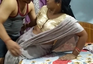 Sexy Wife Maliska Fucking Pussy Hard and Sucking Very nice on Silk Saree after Newlywed with Boyfriend at Home on xhamster.com