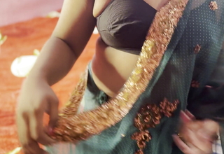 indian girl raiment changing press their way big boobs