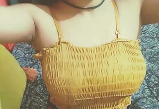 Desi girl rosy huge boobs