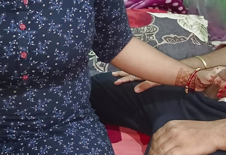 DESI CUMSHOT PLAYED BY SARMILA BHABI