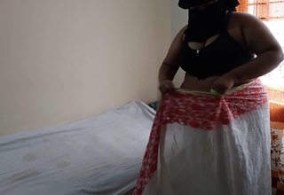 To the fullest Rajasthani BBW Naked grandma is showering & crippling saree blouse The Grandson Gets Hot & Fuck - Huge Cumsot on Bed