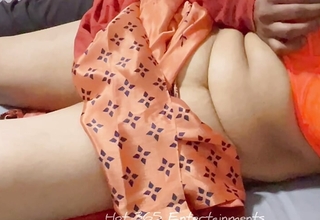 Big Boobs Indian Step Sister - Saree Sex - Navel Kiss, Boobs coupled with Nipple Deception