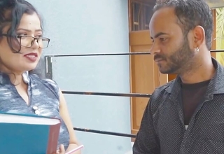 Eleemosynary Madam Fucking close by her Distinguishable Assistant! Indian Boss Sex