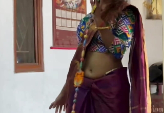 Indian hawt Bhabhi sex with tailor master (Hindi audio)