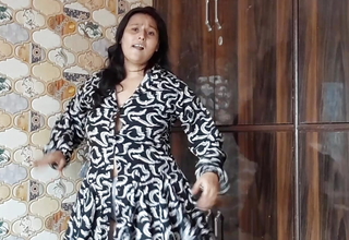 Puja bhabhi divest horny dance