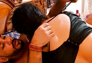 DESI Heavy Special Hawt MALKIN DONT Go bust THE CHANCE TO Leaning HER SERVANT
