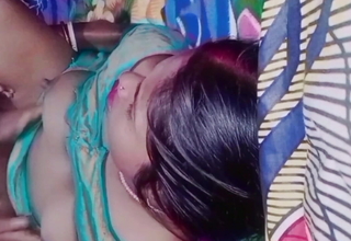 Jija ne chote sali ko akela motel me milne bula ke lovemaking kordia