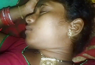 Desi Hot mallu aunty Boobs pressing