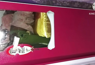 Bringing off with cold drink water bottle in my bur. Your desi indian sexy Sonia bhabhi fucked by cold drink water bottle.