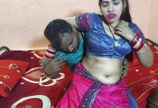 Indian hawt beautiful Bengali bhabhi xxx fucking with her husband's friend