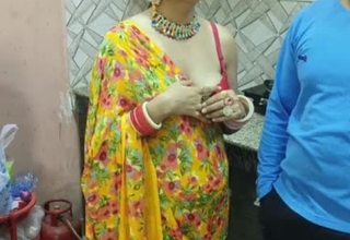 Blackmailing and shacking up my ex gf who is now my bhabhi ki saree utar ke kitchenette ecumenical uski mast Gand Marne ka socha