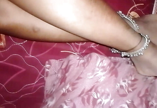 Dhire se daliye, brand-new hu' - Desi high school girl 18+ talking dirty at hand hindi and losing say no to anal virginity