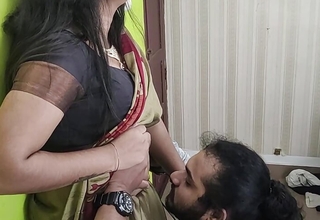 Saree romance part 2 navel lick romance of Vaishnavy and Sharun Raj, Mallu couple hot navel lick, Mallu girl nigh hot saree navel