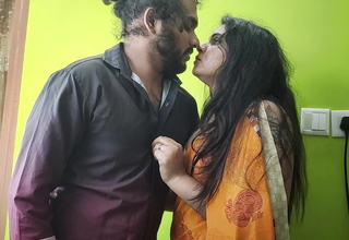 Saree and bra Vaishnavy dominating Sharun Raj kisses on him and remove his shirt , Mallu hot girl dominating his partner & kiss