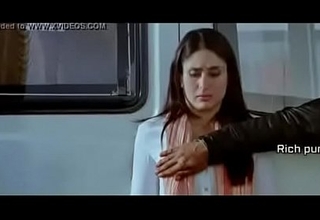 kareena kapoor is a glum bitch 1